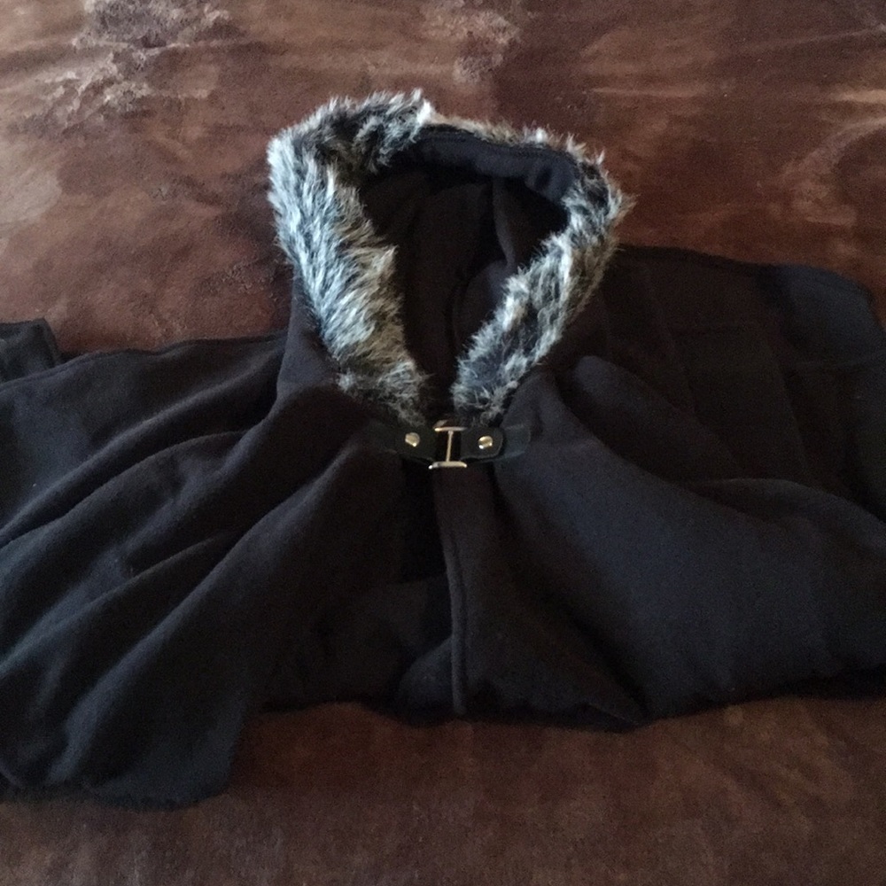 Black cape- SO warm only worn once